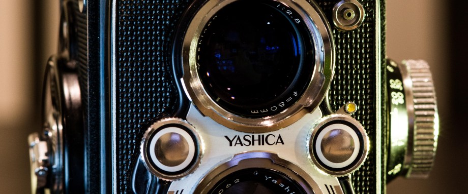 Yashica Mat-124